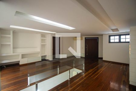 Sala de casa de condomínio para alugar com 4 quartos, 360m² em Rio do Ouro, São Gonçalo