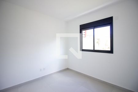 Quarto Suíte de apartamento para alugar com 3 quartos, 80m² em Cabral, Contagem