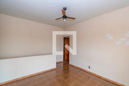 Sala de casa para alugar com 2 quartos, 78m² em Cordovil, Rio de Janeiro