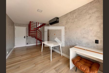 Sala de apartamento para alugar com 2 quartos, 160m² em Barra da Tijuca, Rio de Janeiro