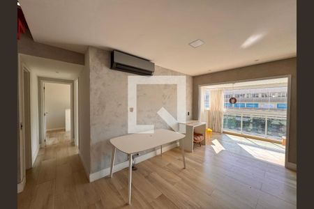 Sala de apartamento para alugar com 2 quartos, 160m² em Barra da Tijuca, Rio de Janeiro