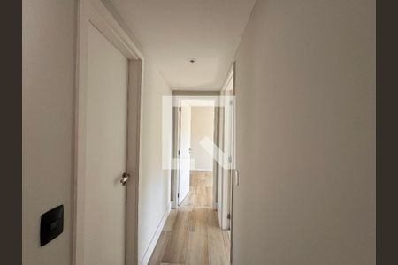 Corredor de apartamento para alugar com 2 quartos, 160m² em Barra da Tijuca, Rio de Janeiro