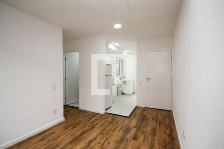 Sala de apartamento para alugar com 2 quartos, 40m² em Jardim Petropolis, Cotia