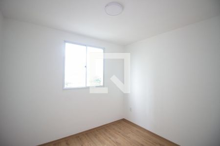 Quarto 2 de apartamento para alugar com 2 quartos, 45m² em Jardim Alvorada, Contagem