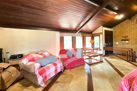 Sala de casa de condomínio à venda com 4 quartos, 400m² em Ville de Montagne, Nova Lima