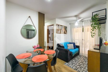 Sala de apartamento para alugar com 2 quartos, 68m² em Aviação, Praia Grande