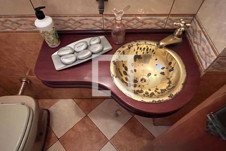Lavabo de apartamento para alugar com 3 quartos, 170m² em Gonzaga, Santos