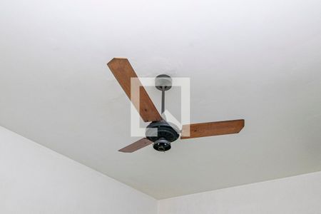 Sala de apartamento à venda com 2 quartos, 60m² em Brás de Pina, Rio de Janeiro