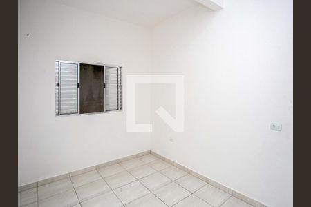 Quarto de casa para alugar com 1 quarto, 40m² em Serraria, Diadema