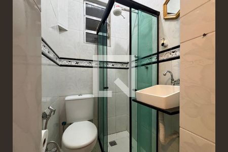Banheiro social de apartamento para alugar com 1 quarto, 30m² em Copacabana, Rio de Janeiro