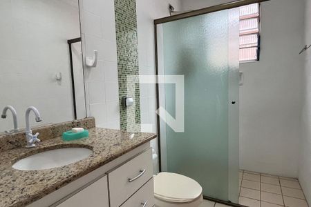 Banheiro de apartamento para alugar com 1 quarto, 47m² em Encruzilhada, Santos