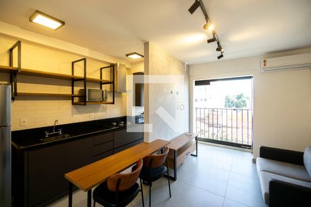 Sala quarto e cozinha de kitnet/studio à venda com 1 quarto, 32m² em Vila Mafra, São Paulo