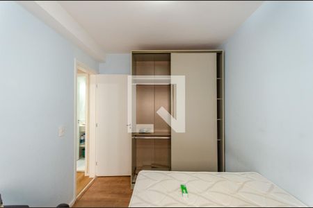 Quarto 1 de apartamento para alugar com 2 quartos, 37m² em Jardim Adelfiore, São Paulo