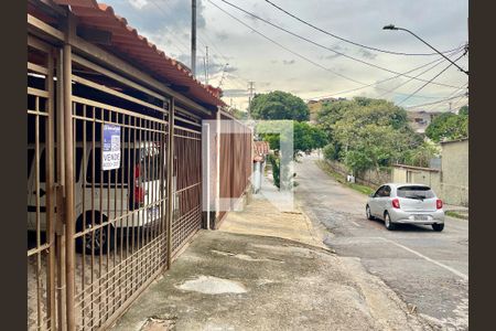 Casa à venda com 3 quartos, 360m² em Boa Vista, Belo Horizonte