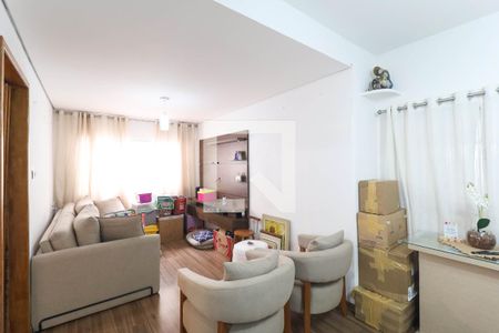 Casa à venda com 3 quartos, 180m² em Vila Constança, São Paulo