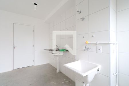  Sala/Cozinha/Área de serviço de apartamento à venda com 2 quartos, 43m² em Barra Funda, São Paulo