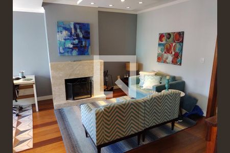 Sala de casa à venda com 3 quartos, 350m² em Espírito Santo, Porto Alegre