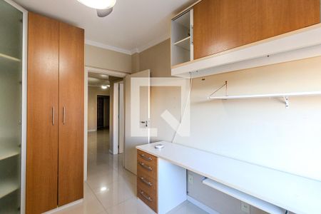 Quarto 2 de apartamento para alugar com 2 quartos, 61m² em Nonoai, Porto Alegre