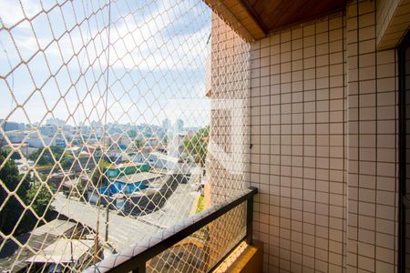 Varanda da sala de apartamento para alugar com 3 quartos, 86m² em Vila Scarpelli, Santo André
