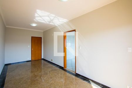 Sala de apartamento para alugar com 3 quartos, 86m² em Vila Scarpelli, Santo André