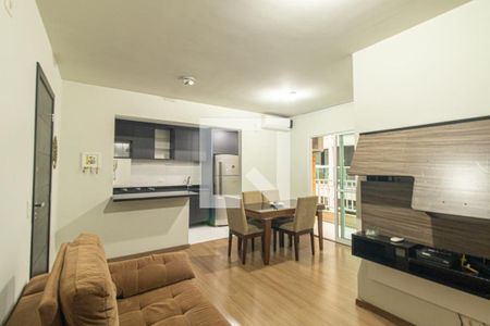 Sala de apartamento para alugar com 2 quartos, 70m² em Hugo Lange, Curitiba