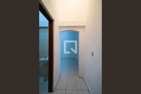 Corredor de casa para alugar com 1 quarto, 40m² em Jardim Olinda, São Paulo