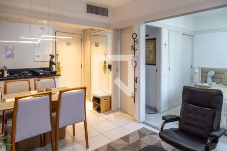 Sala/Cozinha de apartamento para alugar com 1 quarto, 60m² em Cidade Monções, São Paulo