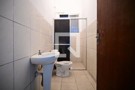 Banheiro de casa para alugar com 1 quarto, 70m² em Jardim Olinda, São Paulo
