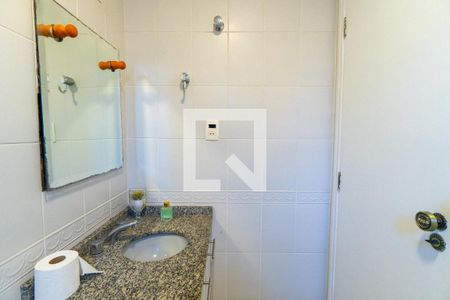 Banheiro da Suíte de apartamento para alugar com 2 quartos, 55m² em Vila da Saúde, São Paulo