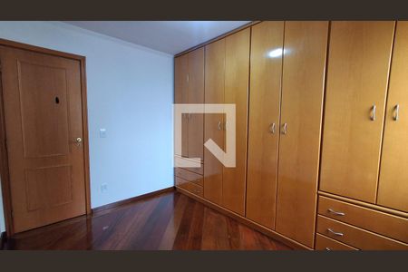 Quarto  de apartamento para alugar com 2 quartos, 75m² em Santo Antônio, São Caetano do Sul
