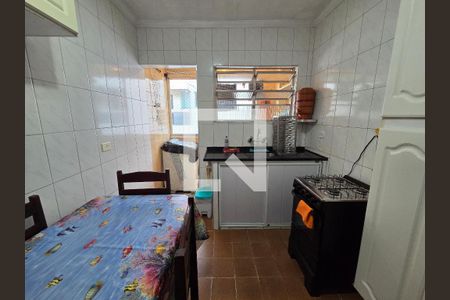 Cozinha de apartamento para alugar com 2 quartos, 28m² em Cidade Ocian, Praia Grande