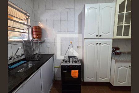 Cozinha de apartamento para alugar com 2 quartos, 28m² em Cidade Ocian, Praia Grande