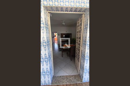 Sala de casa para alugar com 3 quartos, 100m² em Sapê, Niterói