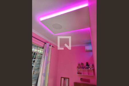 Quarto de casa para alugar com 3 quartos, 100m² em Sapê, Niterói