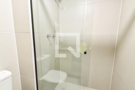 Banheiro de kitnet/studio para alugar com 1 quarto, 22m² em Paraíso, São Paulo