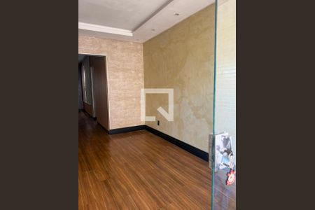 Sala de casa de condomínio para alugar com 3 quartos, 130m² em Jardim Guanabara II, Goiânia