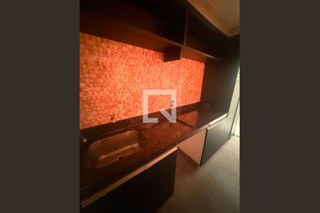 Cozinha de casa de condomínio para alugar com 3 quartos, 130m² em Jardim Guanabara II, Goiânia
