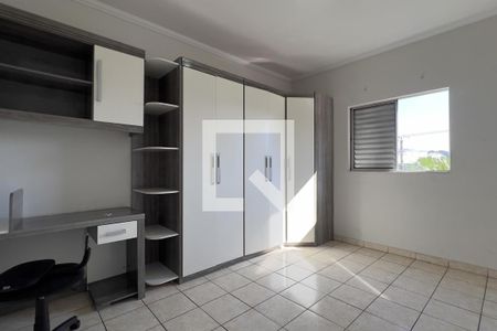 Quarto 1 de apartamento à venda com 2 quartos, 104m² em Jardim Cocaia, Guarulhos