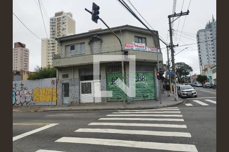 Fachada  de casa à venda com 2 quartos, 200m² em Jardim Previdencia, São Paulo