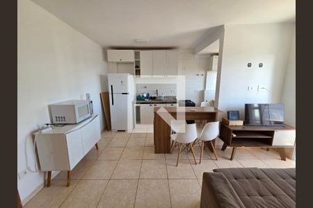 Sala de apartamento para alugar com 2 quartos, 57m² em Guilhermina, Praia Grande