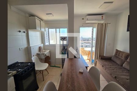 Sala de apartamento para alugar com 2 quartos, 57m² em Guilhermina, Praia Grande