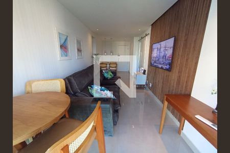 Sala de apartamento para alugar com 2 quartos, 62m² em Barra da Tijuca, Rio de Janeiro