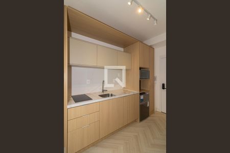 Cozinha de apartamento para alugar com 1 quarto, 29m² em Itaim Bibi, São Paulo