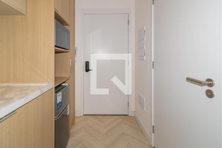 Cozinha de apartamento para alugar com 1 quarto, 29m² em Itaim Bibi, São Paulo