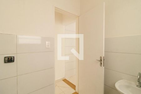 Banheiro de casa para alugar com 1 quarto, 60m² em Vila Maria Baixa, São Paulo