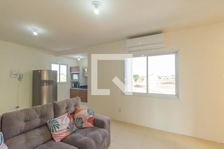 Sala/Cozinha de apartamento para alugar com 2 quartos, 49m² em Cachoeirinha, Cachoeirinha
