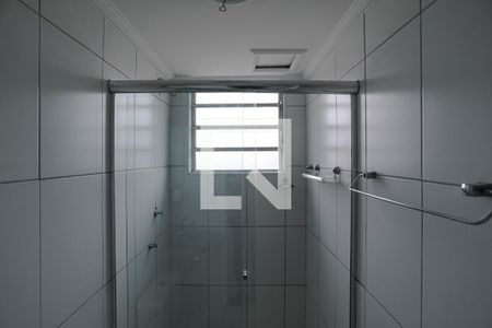 Banheiro de apartamento para alugar com 2 quartos, 48m² em Jundiapeba, Mogi das Cruzes