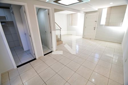 Sala de casa de condomínio à venda com 3 quartos, 101m² em Fazenda Santa Cândida, Campinas