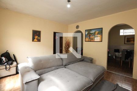 Casa à venda com 5 quartos, 200m² em Eldorado, Contagem