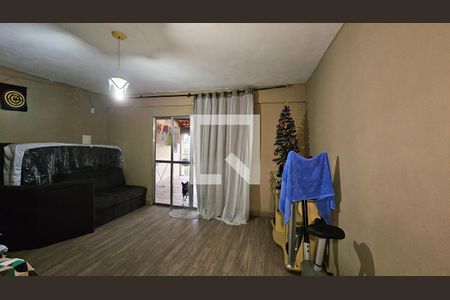 Casa para alugar com 3 quartos, 195m² em Jardim Maria de Fatima, Várzea Paulista